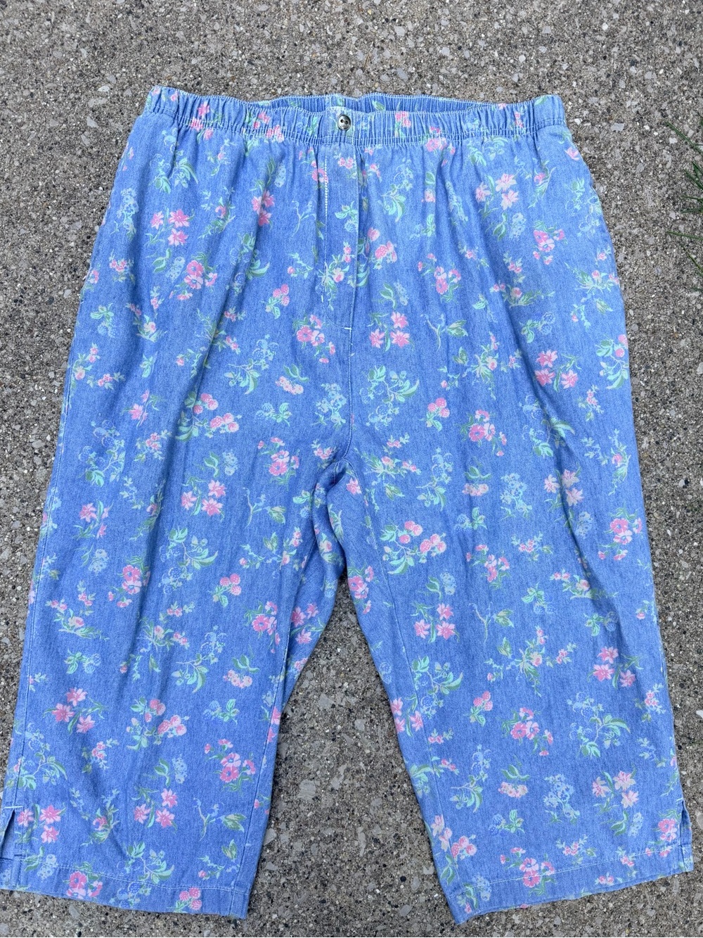 Classic Elements 18W Floral Cotton Denim Capri Pants Plus Size Grandmillennial